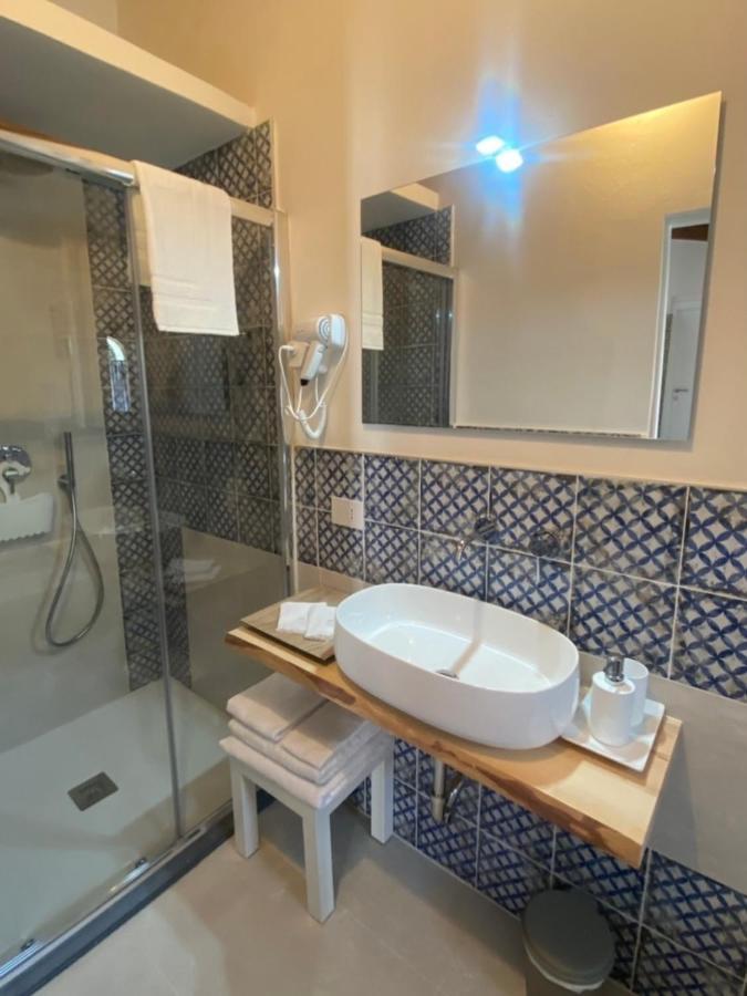Casa Raffaela Hotel Marina Di Pisa Buitenkant foto